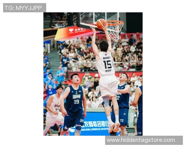 杭州篮球队在冠军赛积分榜上以75分稳居第一名展现强大实力