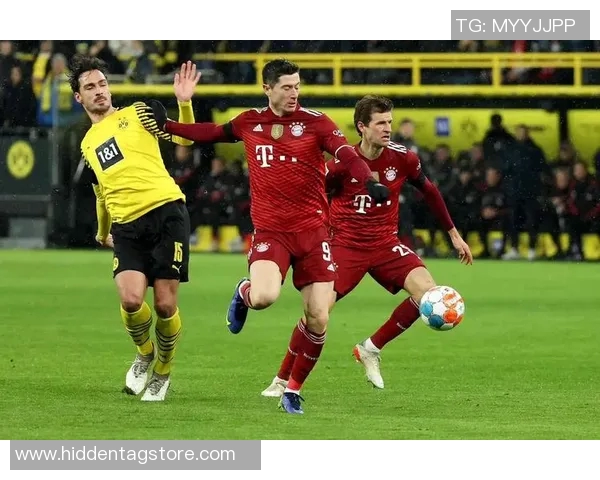 足球明星精彩出场瞬间回顾视频带你重温赛场激情与荣耀 足球明星精彩出场瞬间回顾视频带你重温赛场激情与荣耀