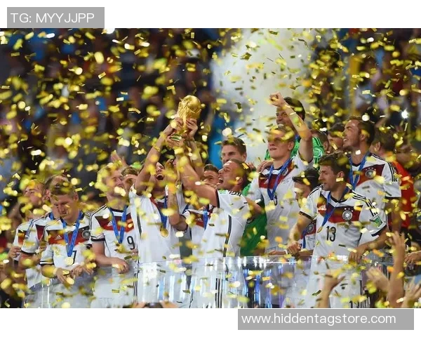 退役足球明星的精彩瞬间与人生故事全景回顾 退役足球明星的精彩瞬间与人生故事全景回顾